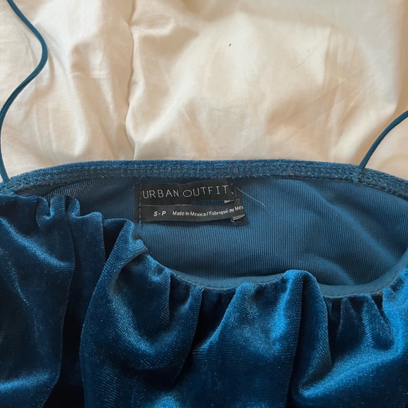 Cropped Velvet Urban Outfitters Tank - Picture 6 of 7